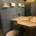 Hotel Podzamcze 3*