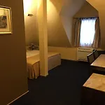 Podzamcze Hotel