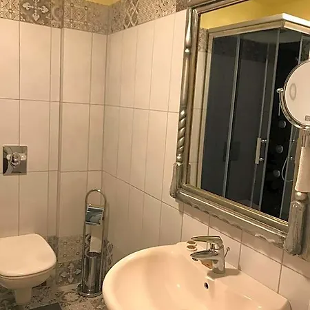 Podzamcze Szálloda 3*