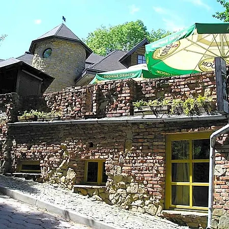 Szálloda Podzamcze 3*