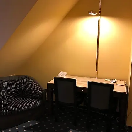 Podzamcze 3* Tarnów