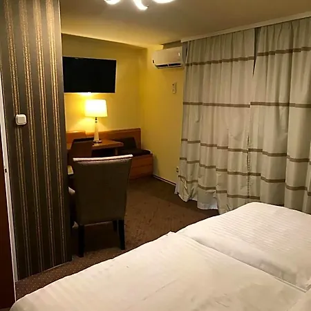 Podzamcze Szálloda