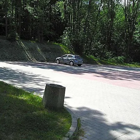 Podzamcze 3*