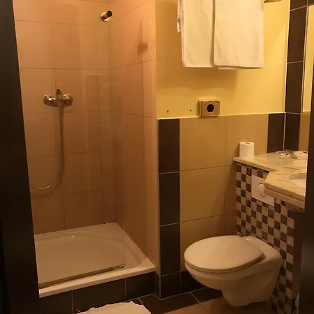 波德扎克酒店 3*