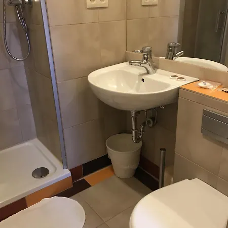 מלון Podzamcze 3*