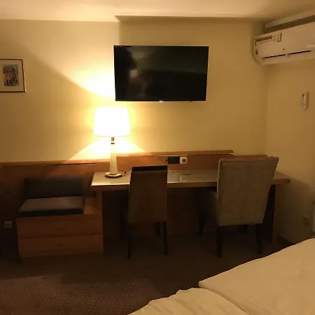 Podzamcze Hotel Tarnow